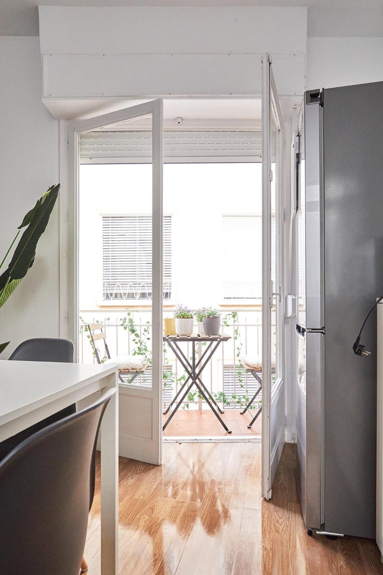 Low Cost Apartments Center Elche Exterior photo